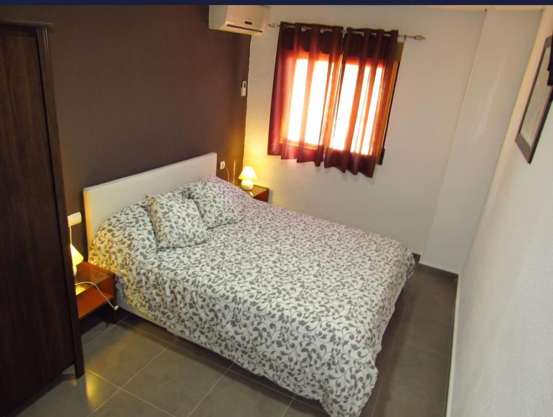 Hotel Restaurant Cau Blanch Useras Екстериор снимка