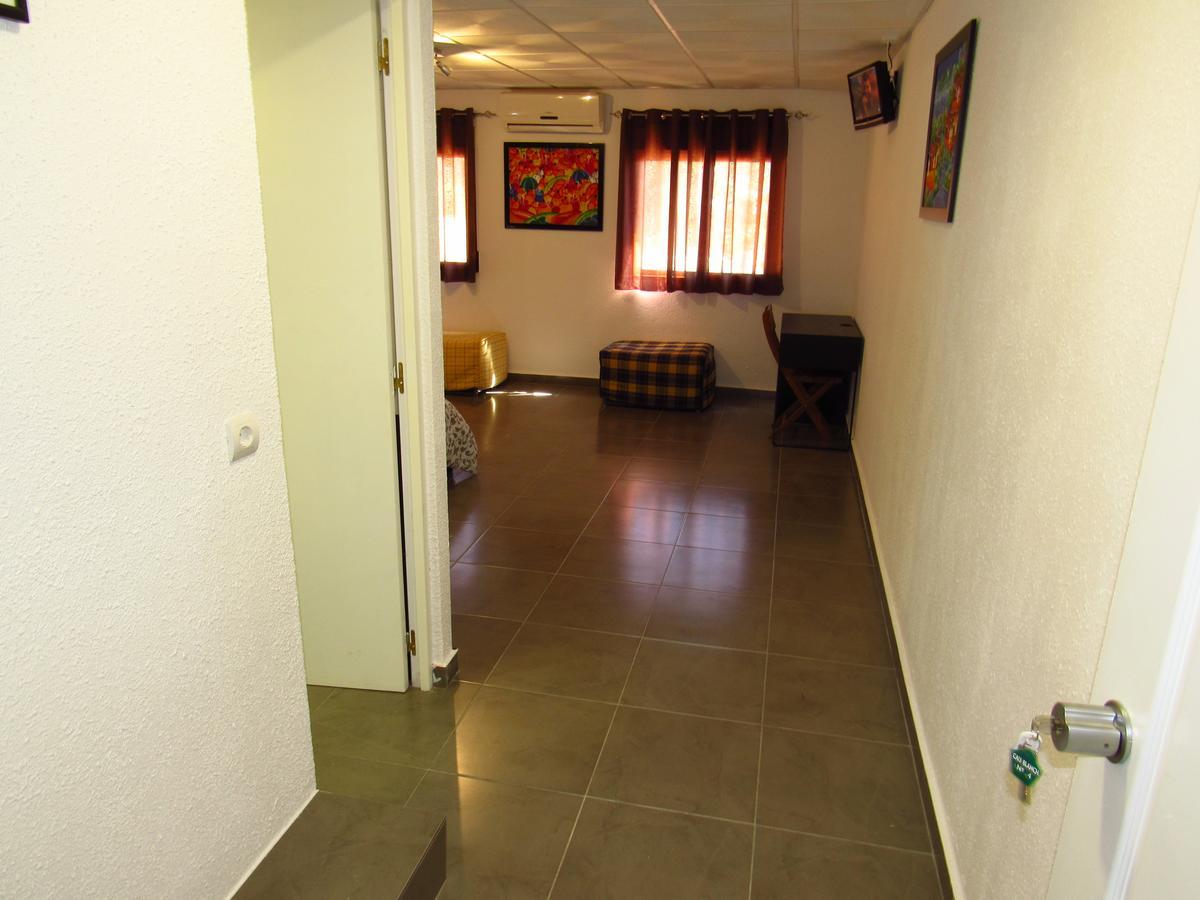 Hotel Restaurant Cau Blanch Useras Екстериор снимка